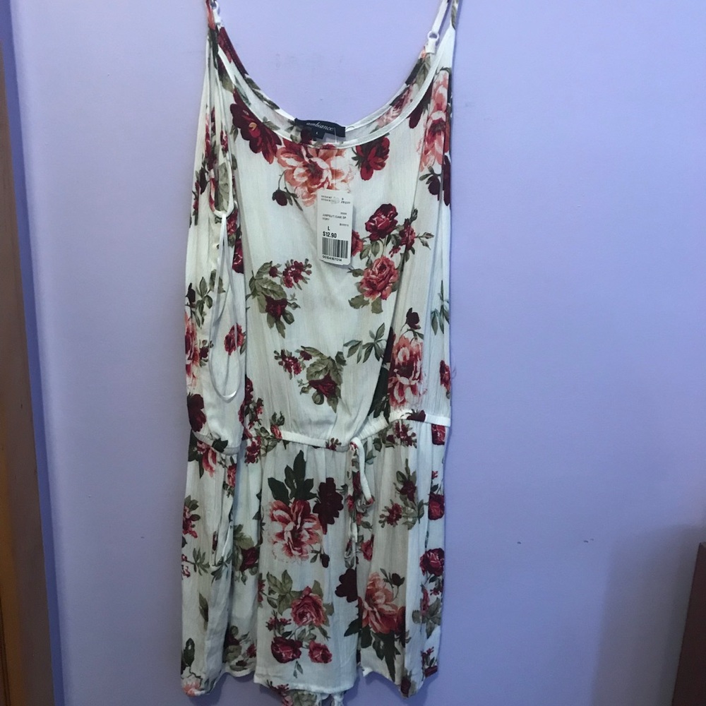 Floral romper Size Large